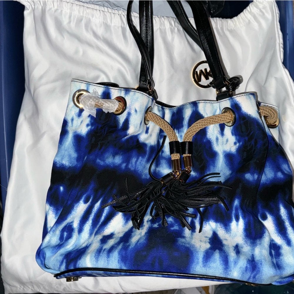 BRAND NWT RARE Michael Kors Blue Tie Dye Marina Purse - Picture 5 of 5